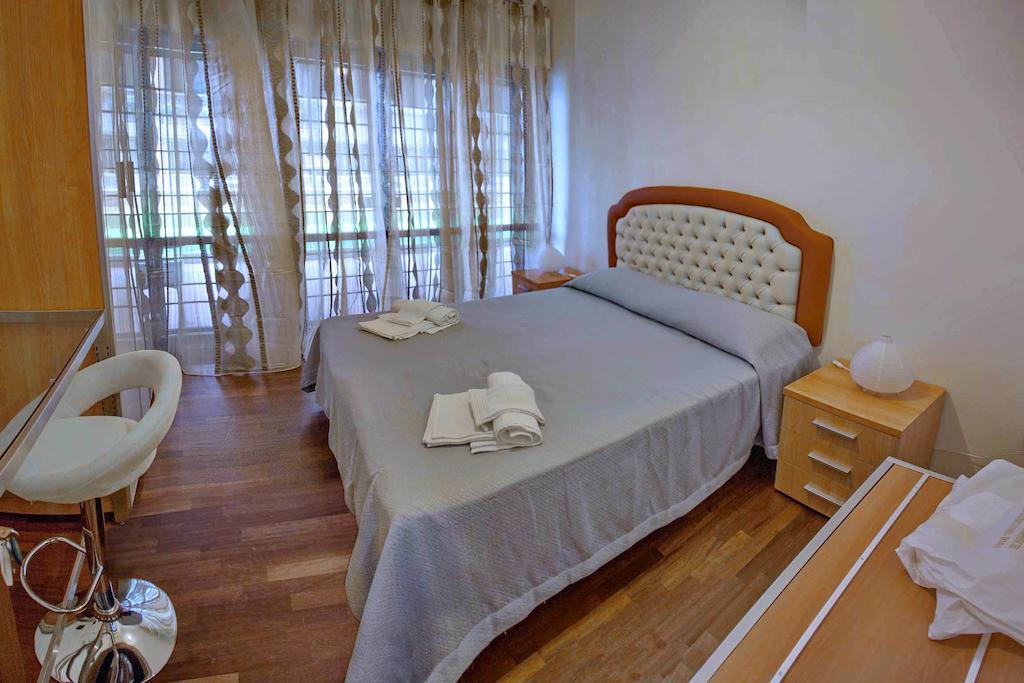 La Fiera Guesthouse Фьюмичино Номер фото